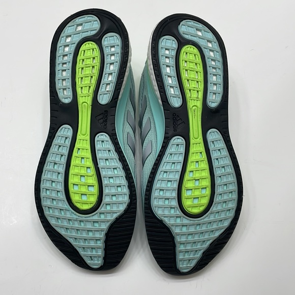 Like New Adidas Women’s PrimeGreen Supernova Running Shoe FZ 3612, Size 8.5 - Picture 9 of 9